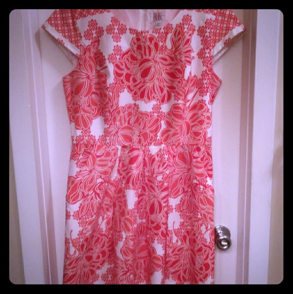 Very Pretty Dress marked 14 but runs smaller